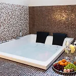 Palazzo Badiale History&rooms