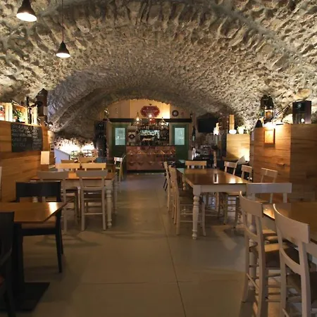 Palazzo Badiale History&rooms Hotell *