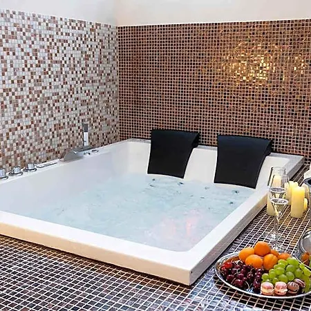Palazzo Badiale History&rooms Atella